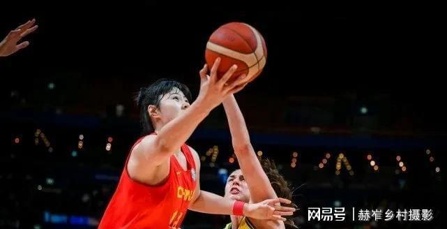 澳大利亚女篮表现抢眼赢得粉丝的简单介绍