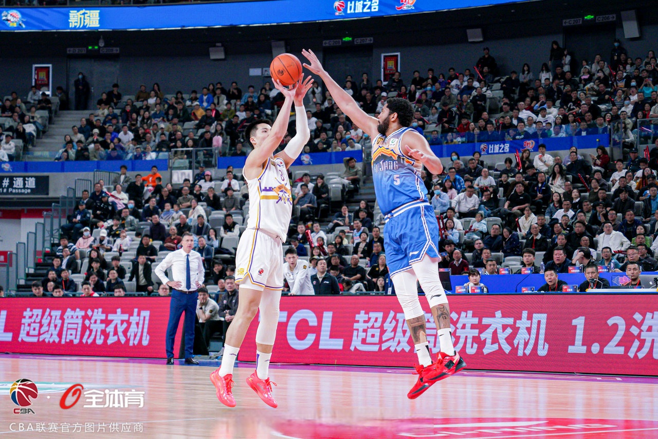 比赛防守出色，对手难以破解