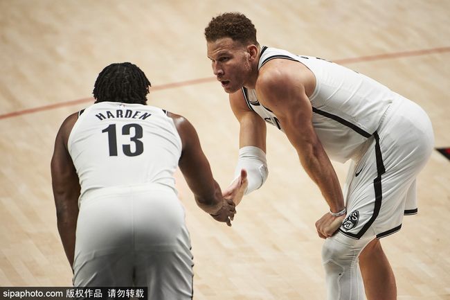 爵士抢胜篮网，秋实夏收