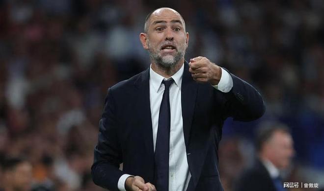 尤文图斯签下新后卫,补强防线的简单介绍 尤文图斯签下新后卫,补强防线的简单介绍